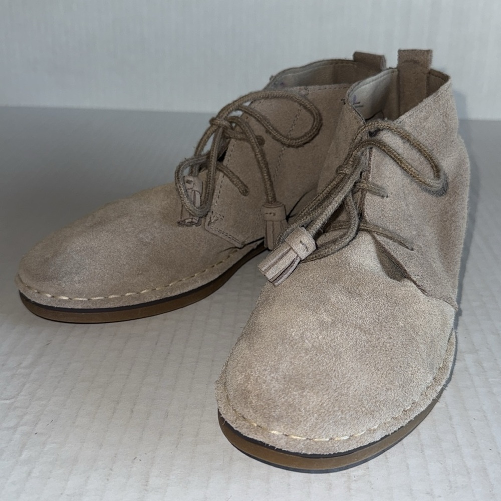 Tommy Bahama Suede Evert Chukka Boot In Sand - Picture 2 of 9